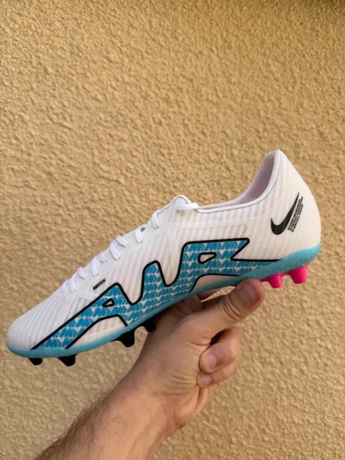 Crampon Nike Zoom Vapor 15 Academy AG – Neufs | Taille 45 | Modèle Dynamique - photo numéro 5