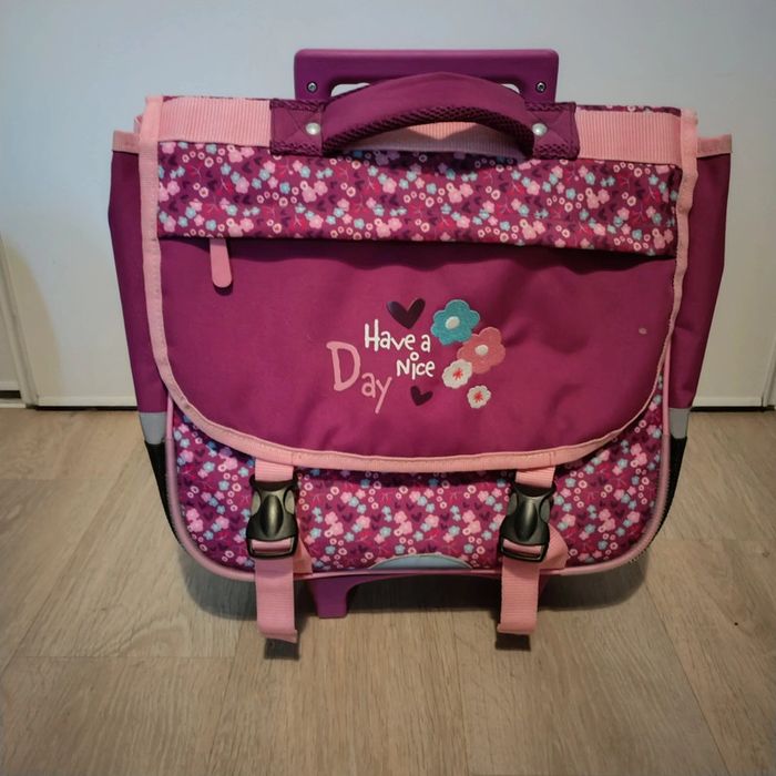 Cartable à roulettes lumineuse