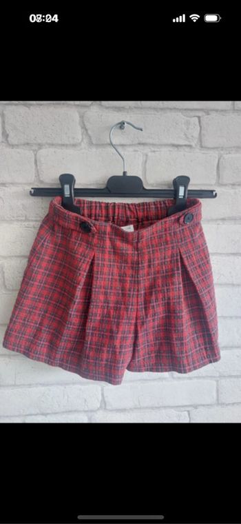 Short Zara taille 4 - 5 ans