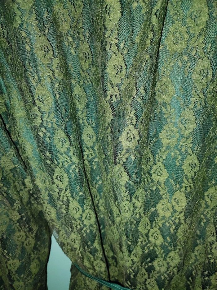Belle robe dentelle vert sapin - photo numéro 2