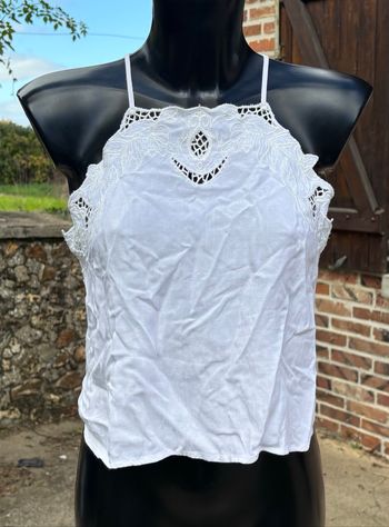 🤍 Top blanc à bretelles fines – Forever 21 – Taille 36