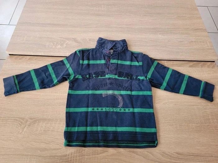 Lot de 2 hauts garçon en 4 ans - photo numéro 3
