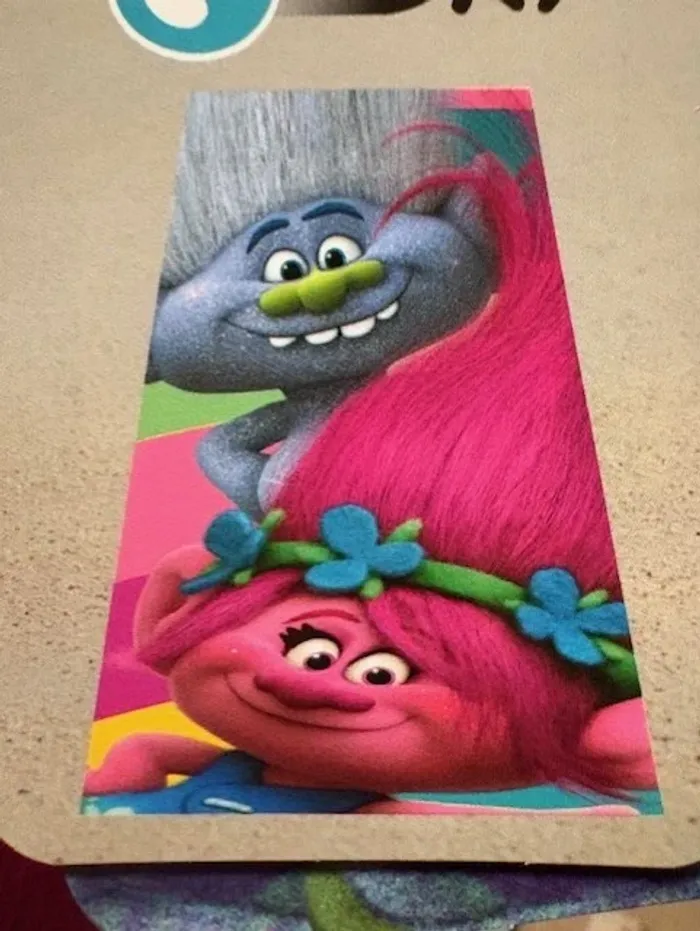 serviette de plage trolls neuve 70 x 140 cm - photo numéro 3