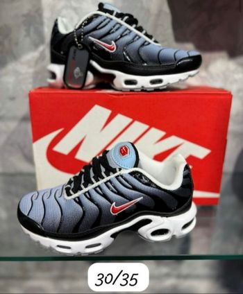 Nike tn gris noir rouge blanc enfant 34