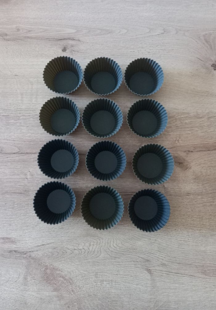 Moules cupcakes/muffins en silicone " ×12 "