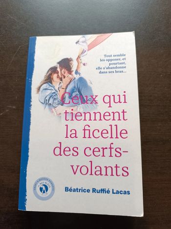 Livre CEUX QUI TIENNENT LES FICELLES DES CERFS VOLANTS