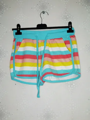 short femme taille 36