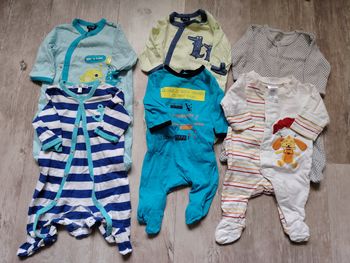 Lot pyjamas 1 mois