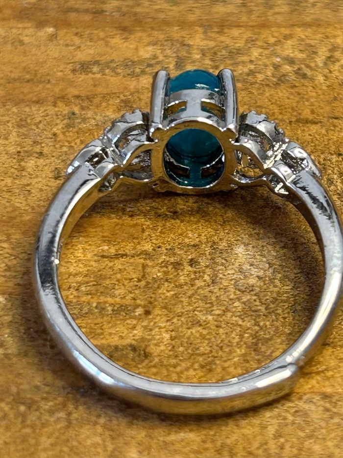 Bague réglable en laiton et en apatite – Clarté & Expression - photo numéro 3