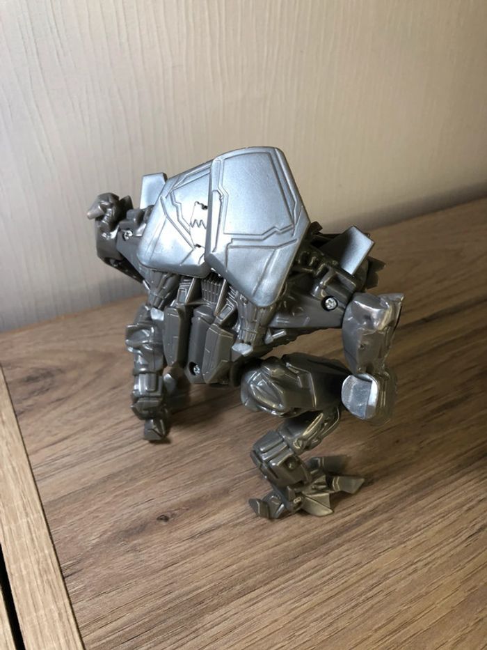 Figurine action figure transformers dark side of the moon - photo numéro 3