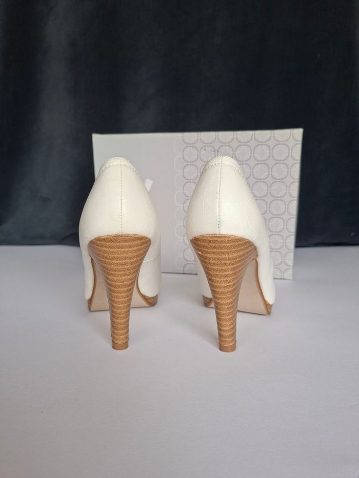 Escarpins blancs Gemo – taille 38 - photo numéro 4