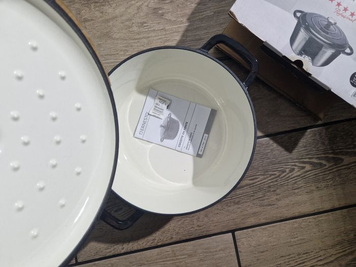 Cocotte en fonte noire NEUVE - photo numéro 5