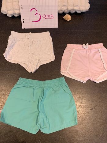 Lot de 3 short taille 3 ans