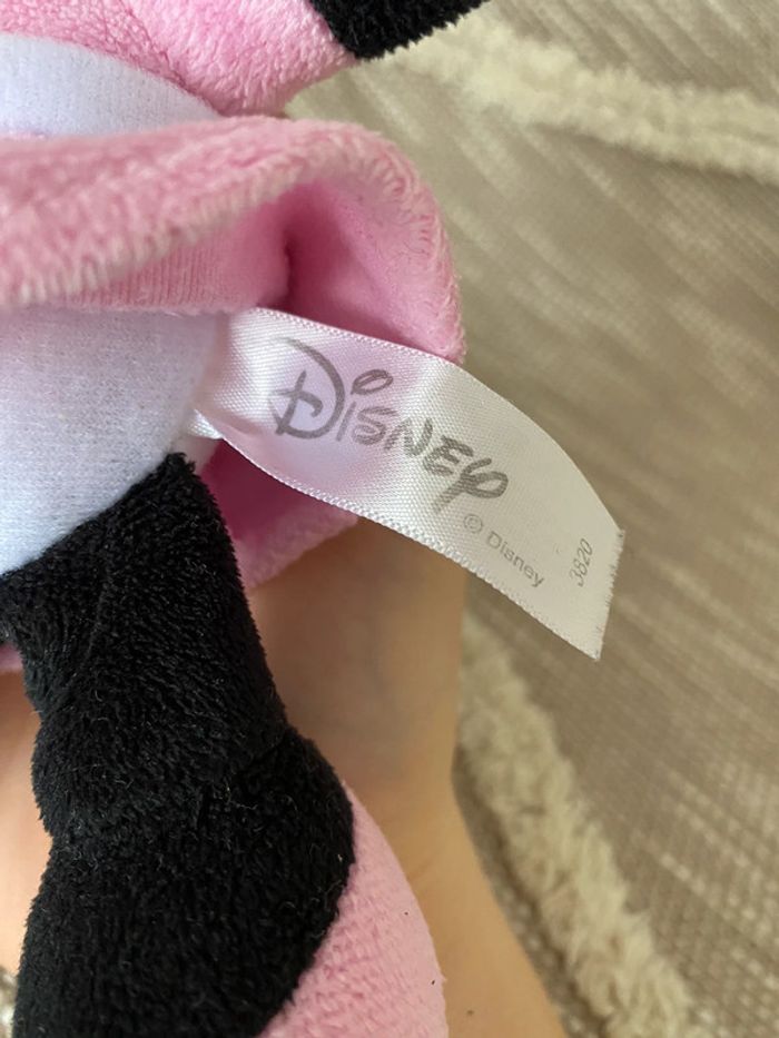 Peluche doudou 22cm Disney minnie souris rose et noir très bon état - photo numéro 4