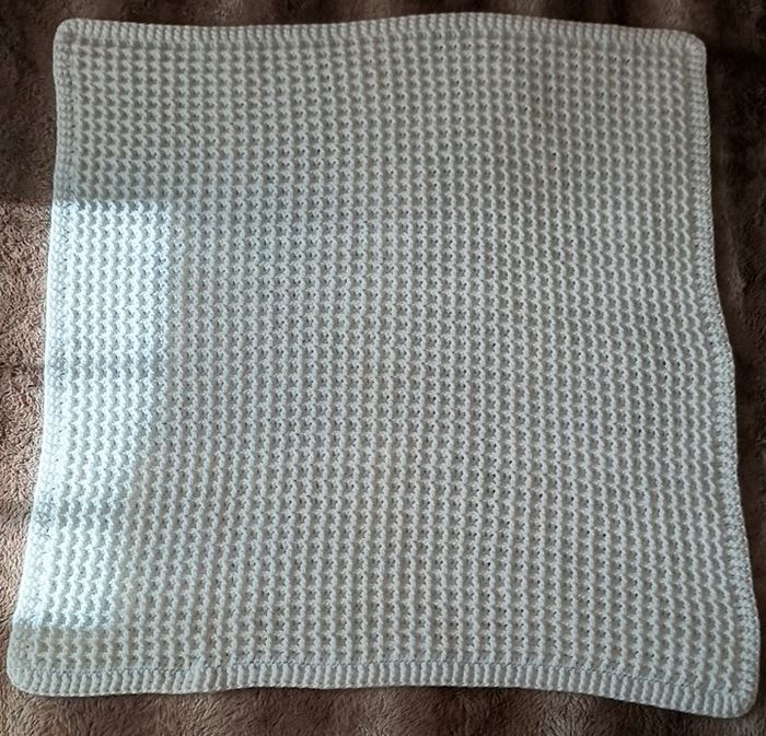 Couverture bébé "CÂLINE" fait main au crochet - photo numéro 4