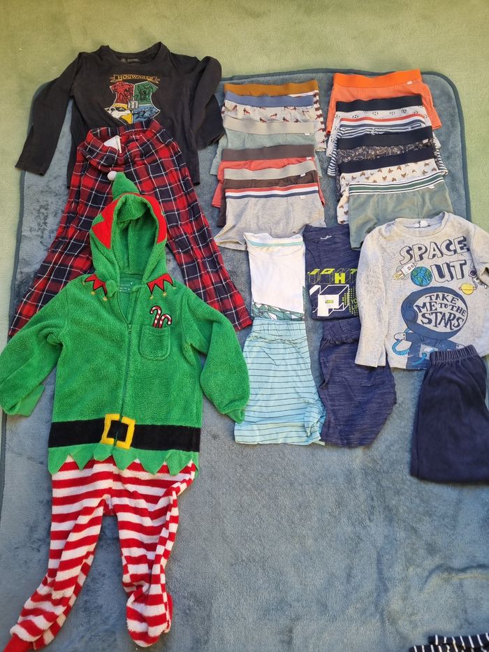 Lot pyjamas boxer taille 6 ans