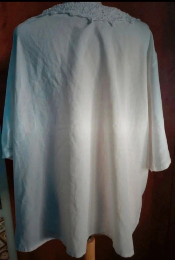 Chemise blanc cassé a dentelle femme - photo numéro 3