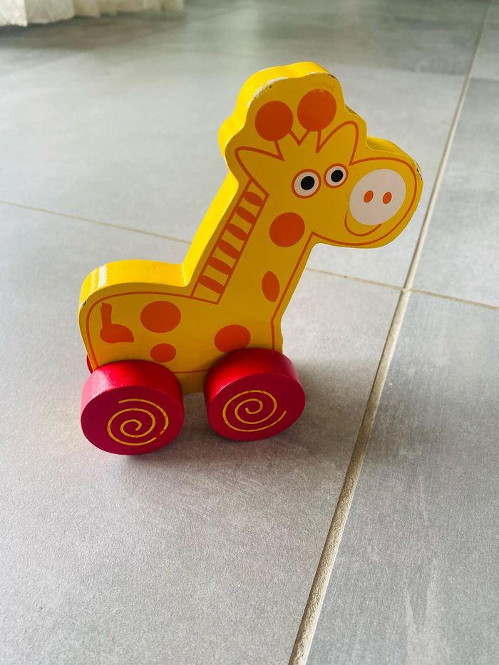 Girafe en bois à tirer - photo numéro 2