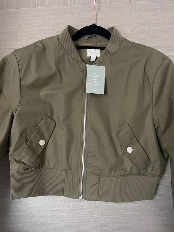 Superbe veste bomber H&M kaki taille L - photo numéro 2
