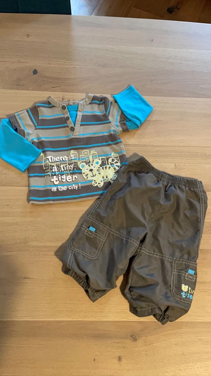 Ensemble sans marque pantalon jogging et t-shirt épais