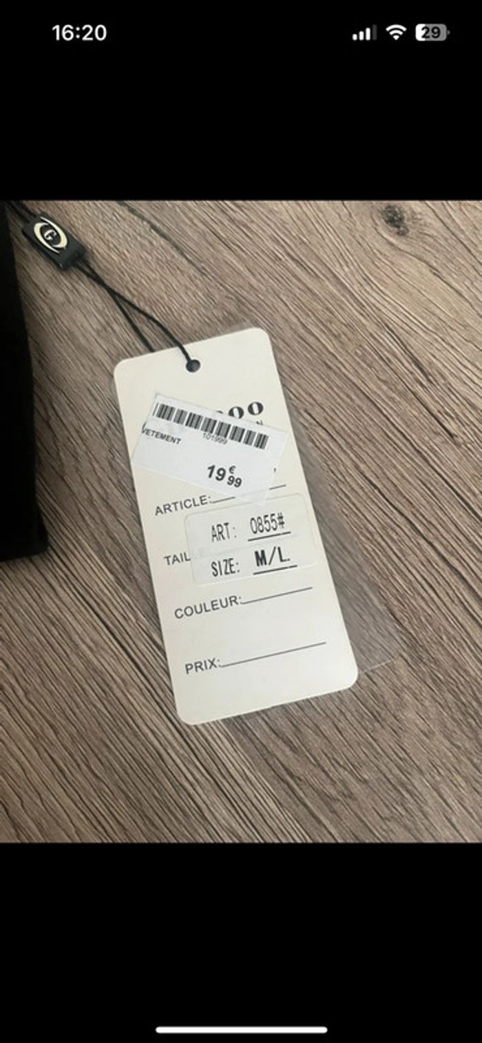 Jupe noire froncée – Taille M/L – Neuve avec étiquette - photo numéro 4