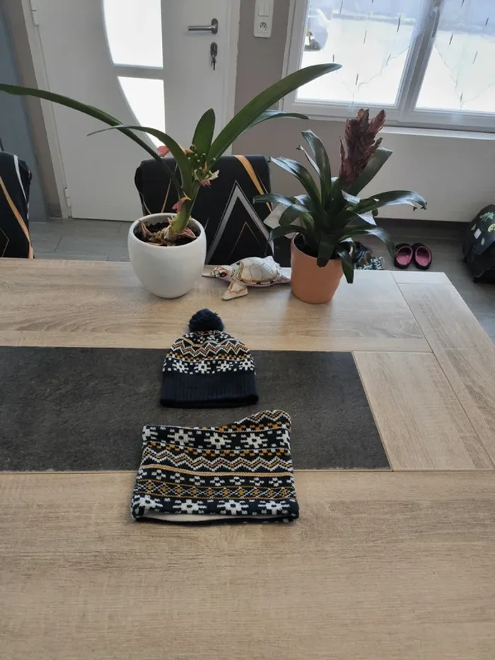 Bonnet et son snood garçon 12/18 mois 47cm Orchestra