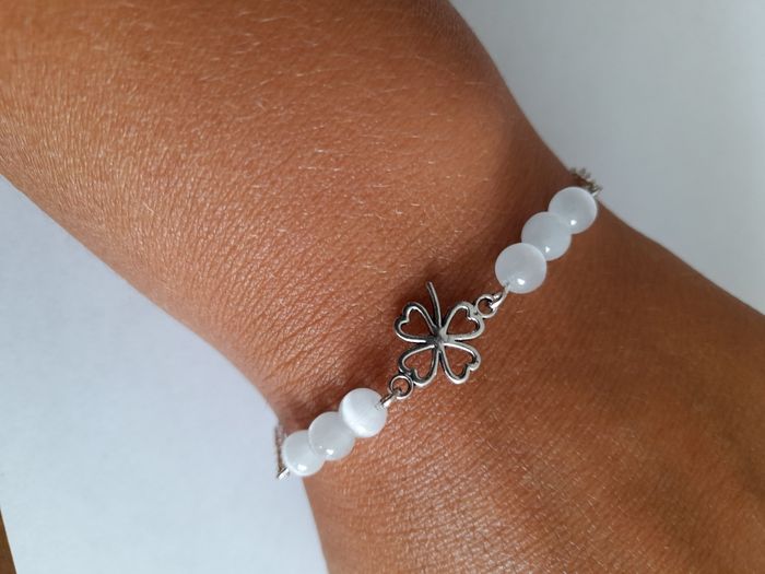 Bracelet pierre de lune et trèfle
