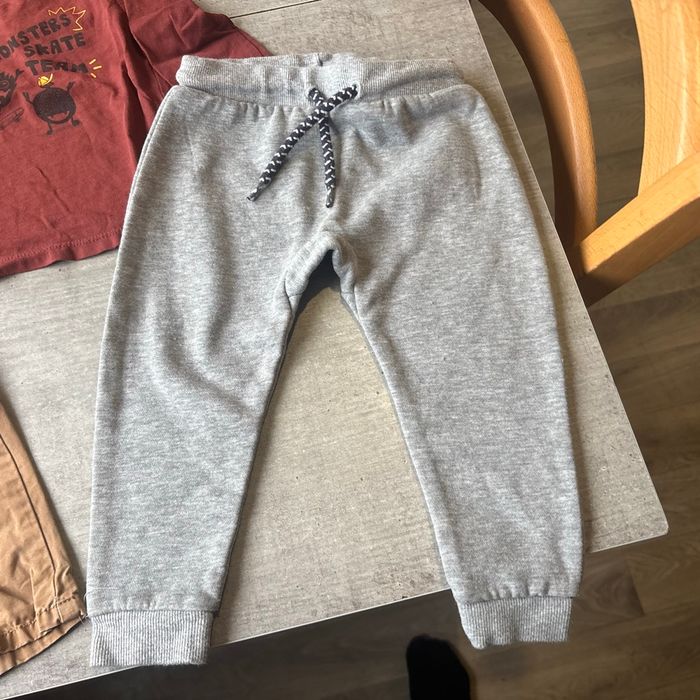 Lot 9 mois bébé garçon - photo numéro 2