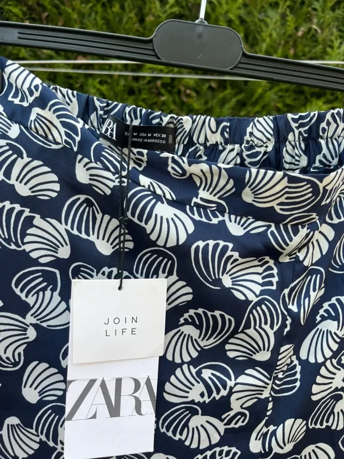 pantalon bleu satin motifs coquillages blanc zara - photo numéro 4
