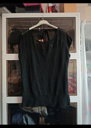 T-shirt manches courtes en noire unie