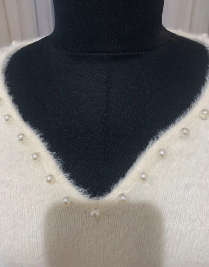 Pull écru a col V avec des perles 🍭🍭 - photo numéro 7