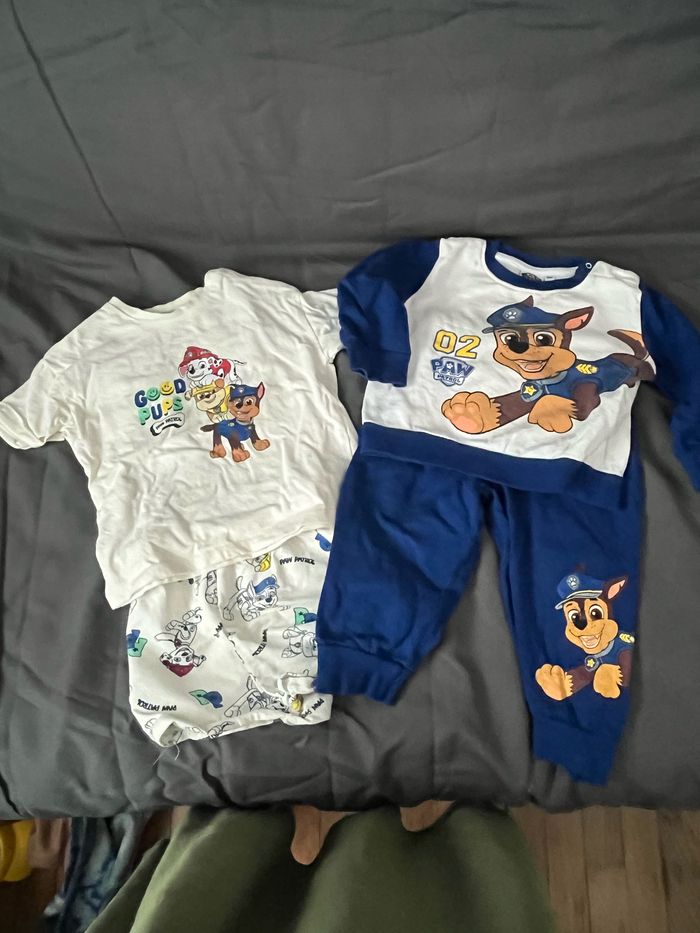 Lot de 26 vêtements garçon 18 mois - photo numéro 2