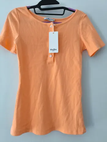 T-shirt côtelé orange Unika – Taille S – Neuf avec étiquette