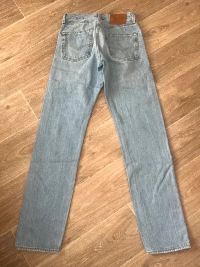 Jean clair Levi’s vintage W30 L32 | droit, unisexe - photo numéro 5