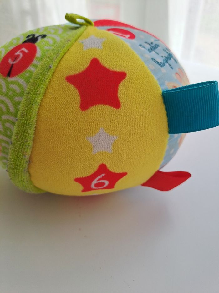 Ballle éveil sensorielle Sophie la girafe, Vulli - photo numéro 7