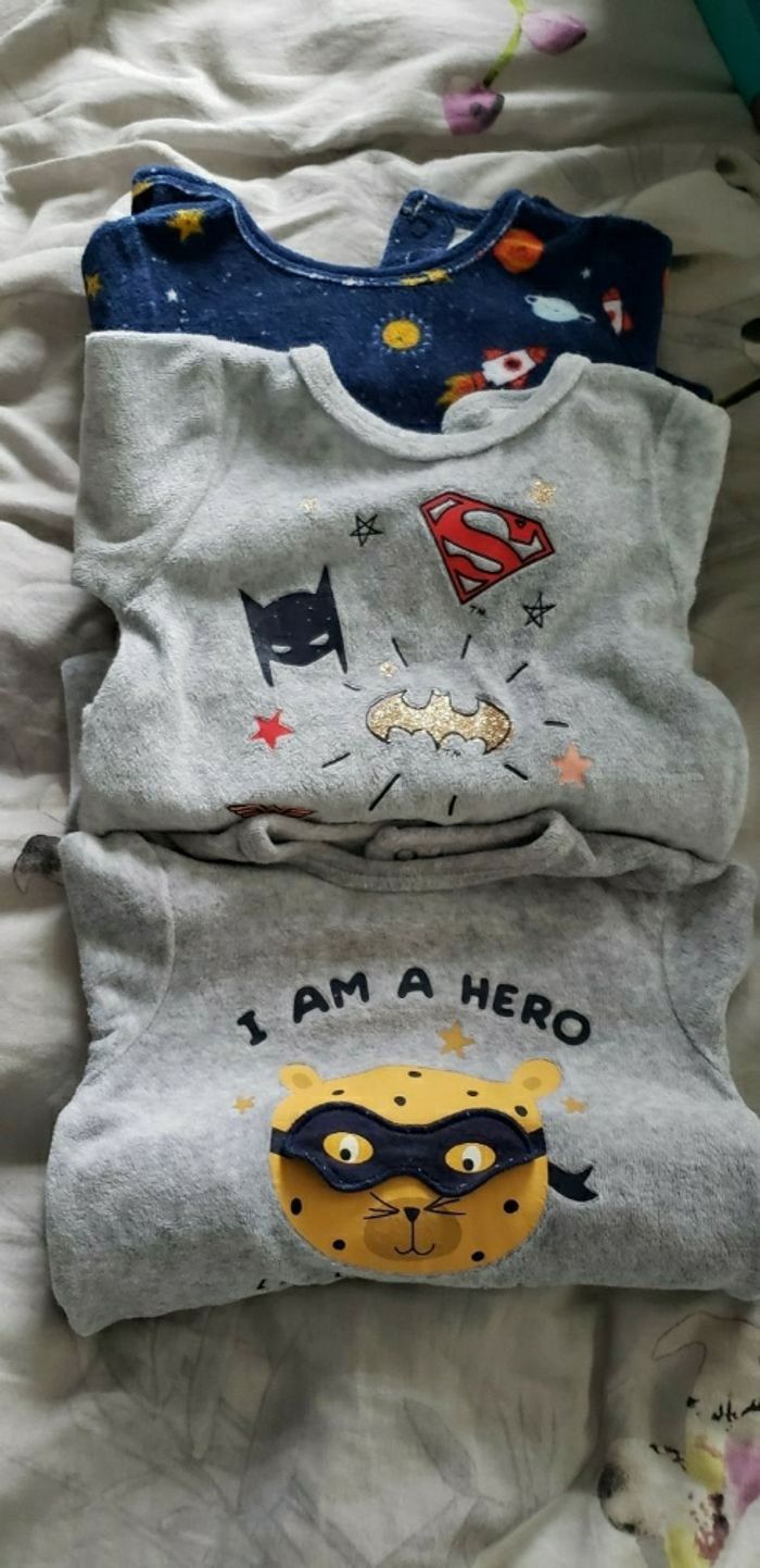 Lot 3 pyjamas