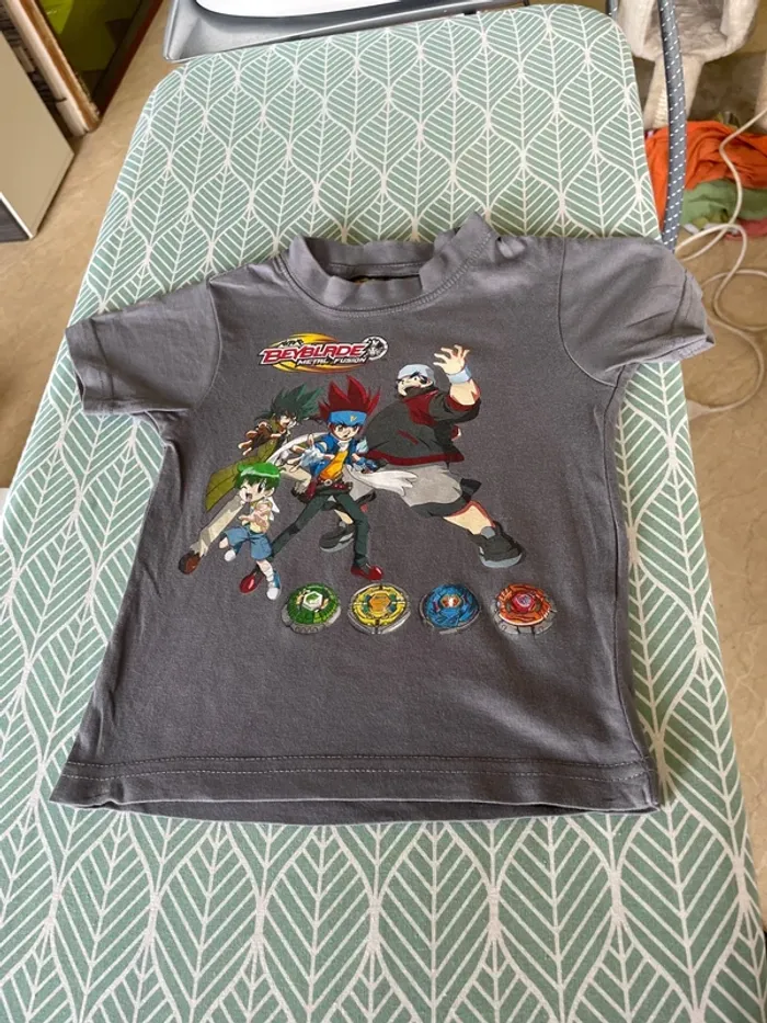Teeshirt garçon beyblade 3 ans