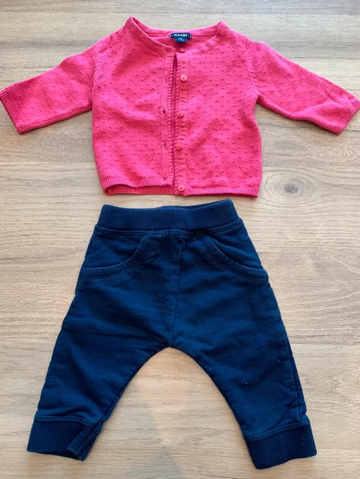 Ensemble kiabi taille 1 mois