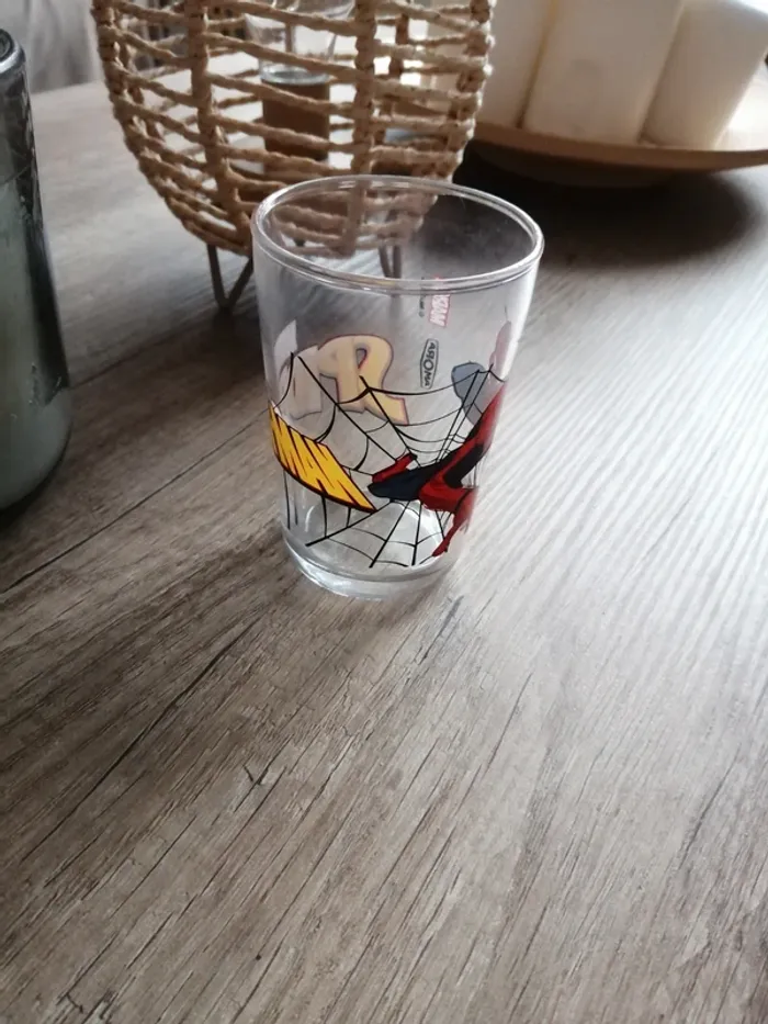 Verre "Spiderman" - photo numéro 3