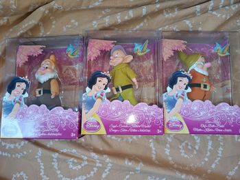 Lot de 3 figurines neuves des 7 nains