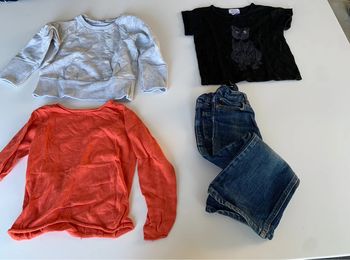 Lot quatre pièces fille 4 ans
