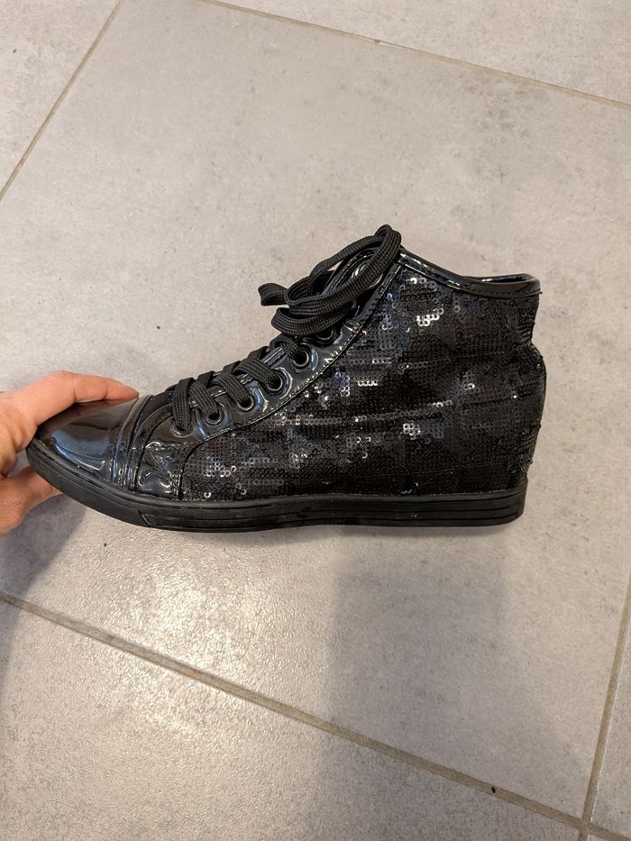 Baskets Montantes a sequins taille 38 - photo numéro 2