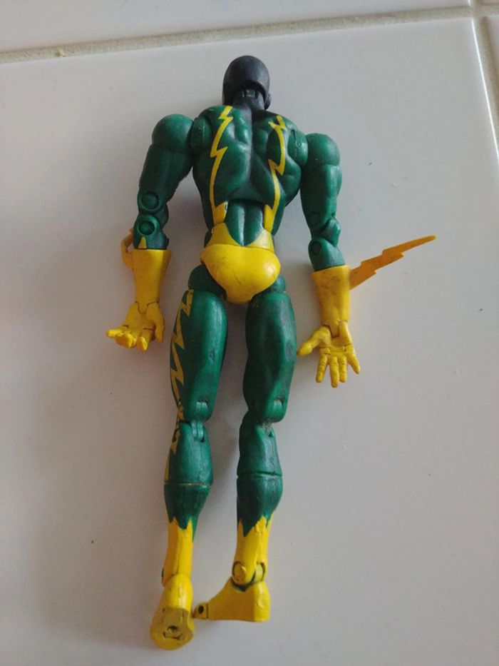 Figurine Electro spiderman Marvel figure - photo numéro 2