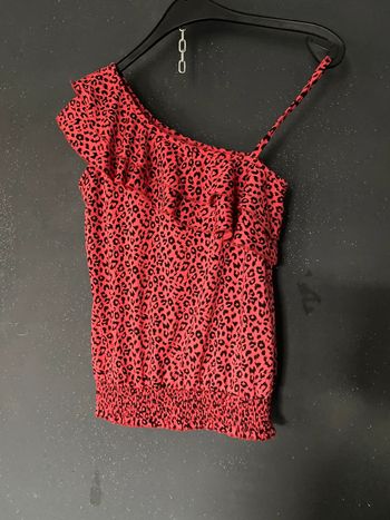 Top une épaule nue taille 2