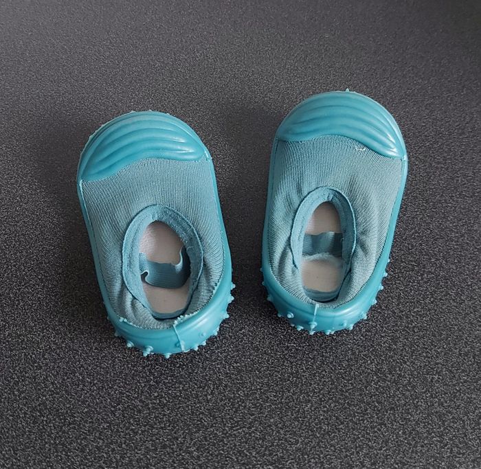 Tongs pour la piscine - photo numéro 2
