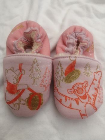 Chausson Disney winnie neuf