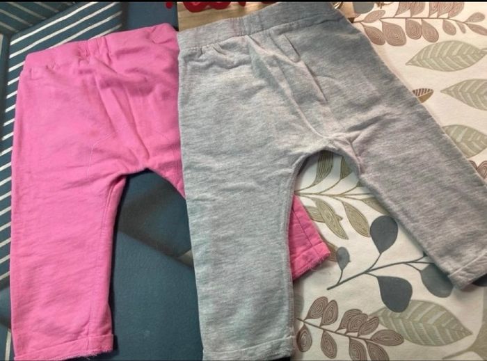 2 pantalons C&A - taille 80 cm - photo numéro 5