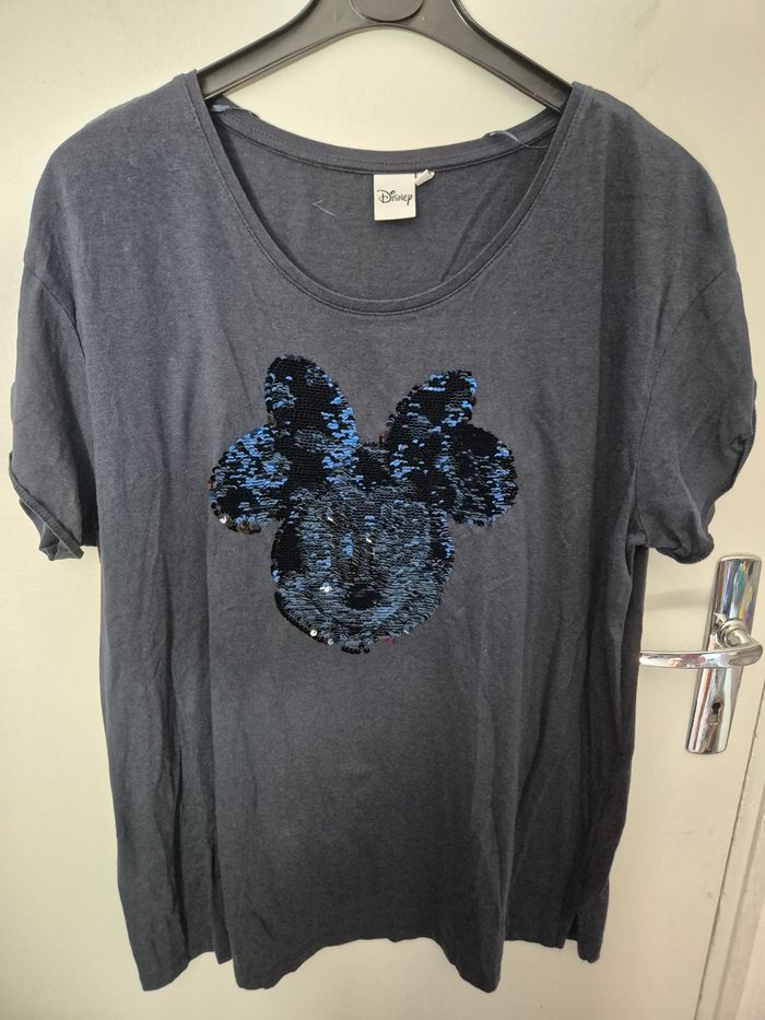 Magnifique tee-shirt Minnie a sequins "magique" taille 42 - photo numéro 2