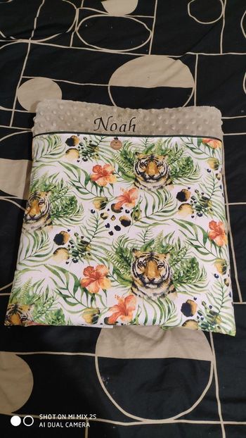 Couverture personnalisé  neuf