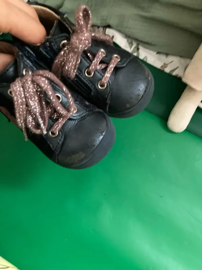 Chaussures taille 19 en cuir - photo numéro 4